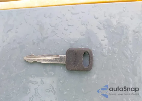 2007 Ford E-350 Super Duty Xl/Xlt from USA, damaged, VIN 1FBSS31L57DA26565